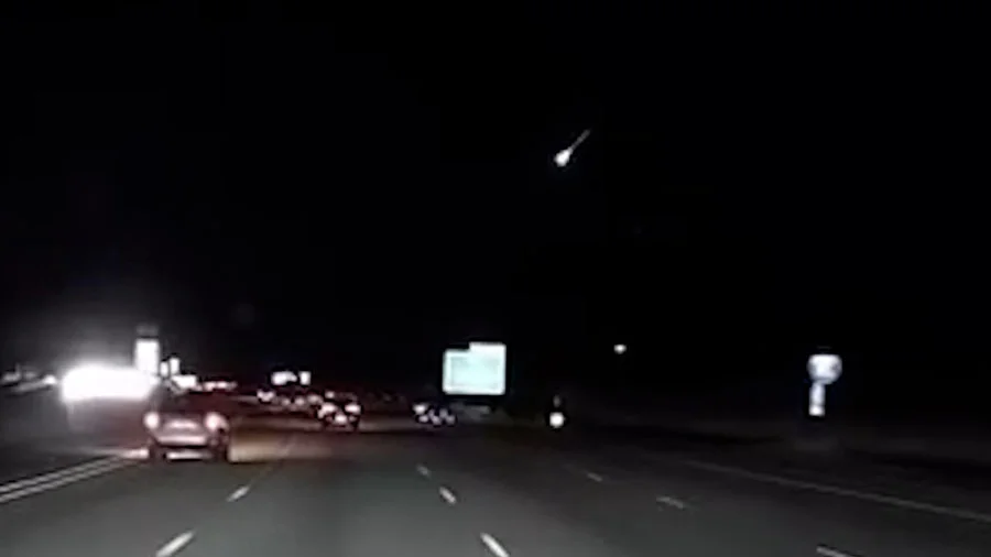 Dazzling Fireballs Light Up the Skies: Meteor Sightings Across the Western US Spark Excitement