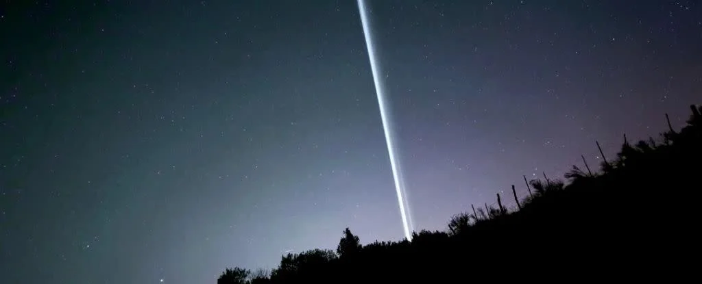 Mysterious Light Streaks Over US During Aurora Storm: Rocket Fuel or Something Else?