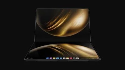 Amazon Joins Foldable Laptop Race, Potentially Beating Apple to Market
