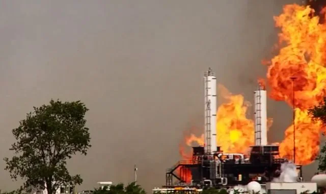 SpaceX Investigates Massive Fireball Incident During Raptor Engine Test