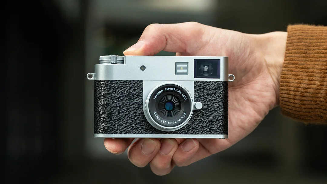 Fujifilm X Half: The $850 Digital Camera Embracing the Analog Film Aesthetic – Is It Worth the Hype?