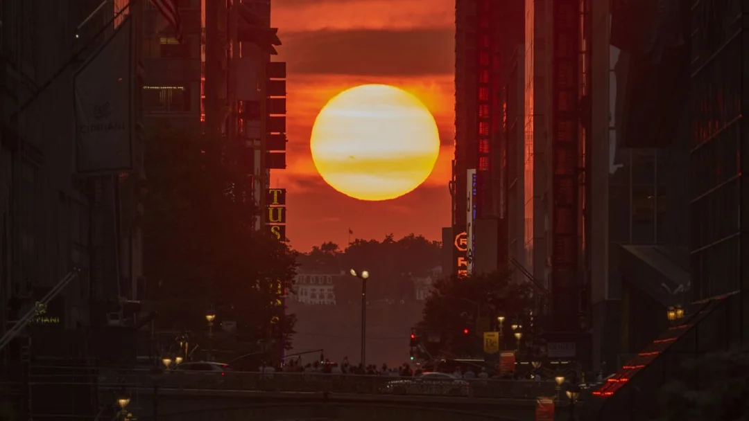Don’t Miss Manhattanhenge 2025: The Ultimate Guide to NYC’s Sunset Spectacle