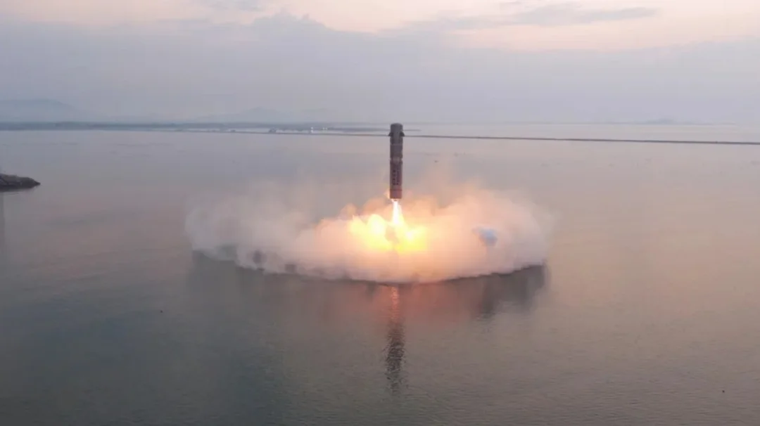 China’s Space Epoch Achieves Reusable Rocket Milestone, Eyes SpaceX Rivalry