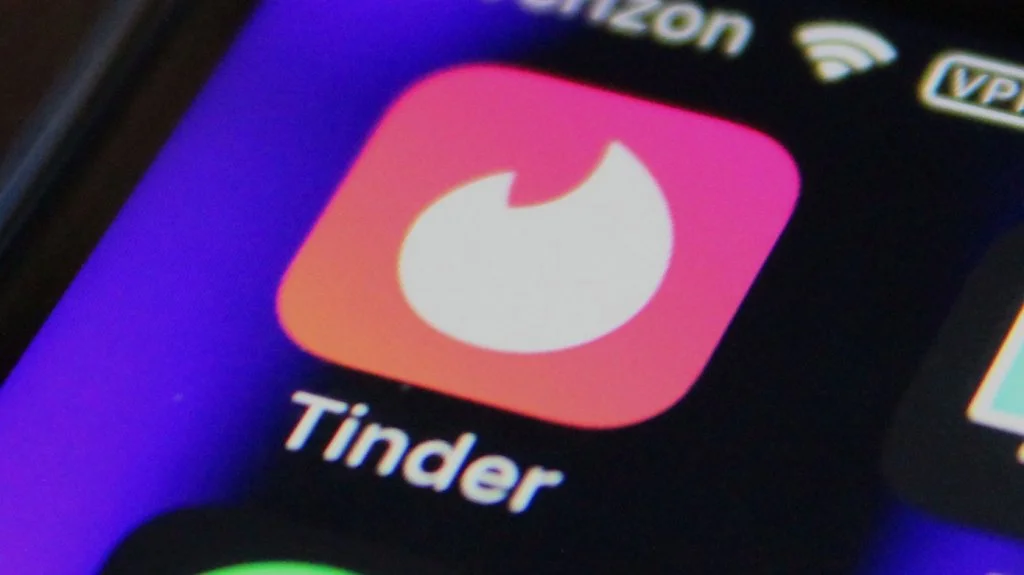 Tinder Tests Controversial Height Preference Feature: Superficiality or Smarter Matching?